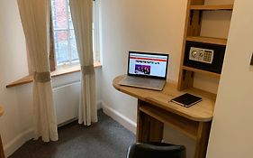 Royal Mile Balconies By The Castle